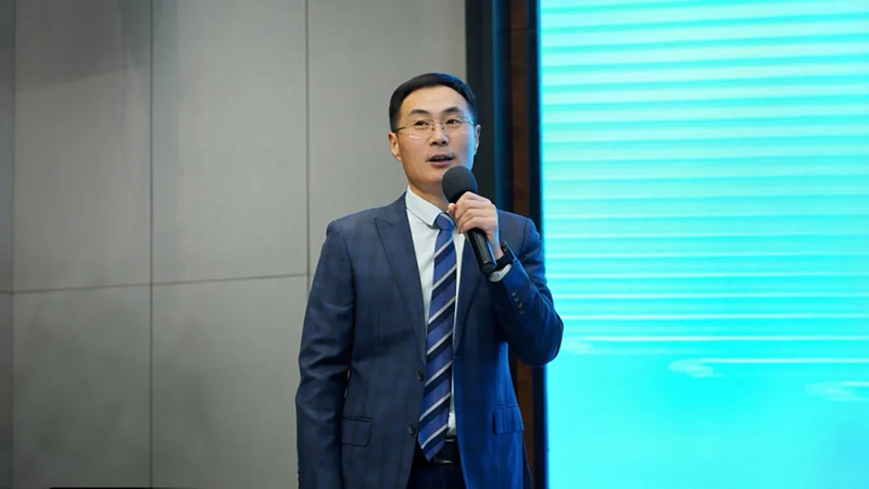 融智迭變 聚勢拓新丨智慧產(chǎn)業(yè)集團2025年創(chuàng)新發(fā)展啟動大會順利召開 融智迭變 聚勢拓新丨智慧產(chǎn)業(yè)集團2025年創(chuàng)新發(fā)展啟動大會順利召開